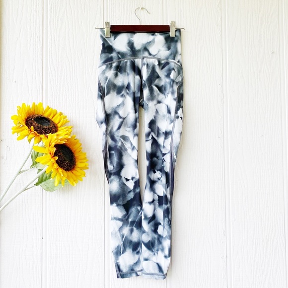 lululemon athletica Pants - Lululemon Leggings